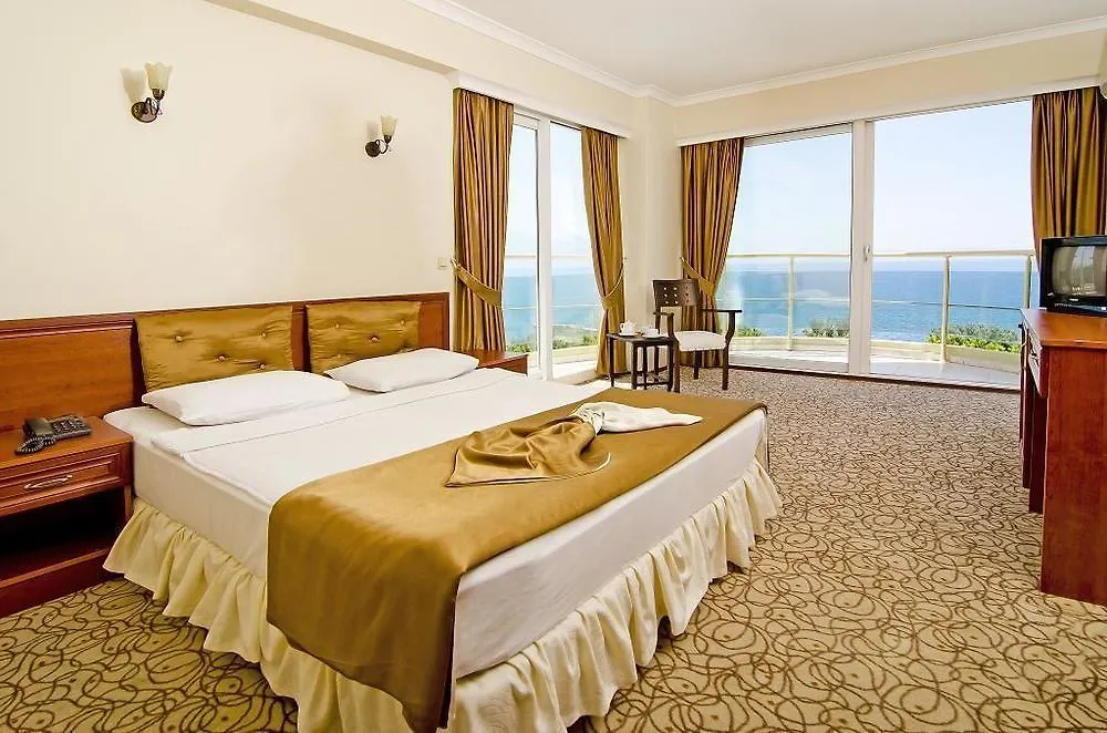 Arora Hotel Κουσάντασι