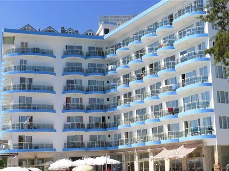 Arora Hotel Κουσάντασι